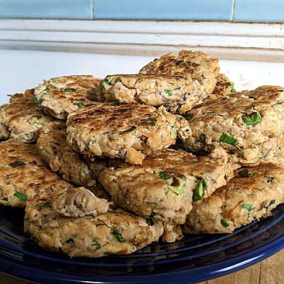 Salmon Patties with Guest Chefs Horatio & North : A Plateful of Fun! | The Cookalong Podcast